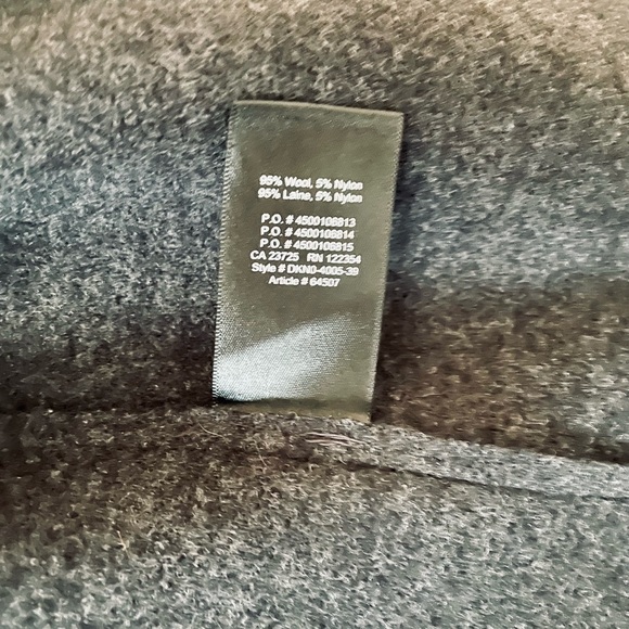 **SOLD** Aritzia Luxe Lounge Jacket - Picture 10 of 12